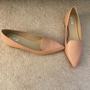 Cole Haan • Pointed toe loafers